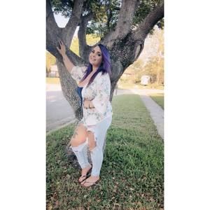 Meet your Posher, Devin